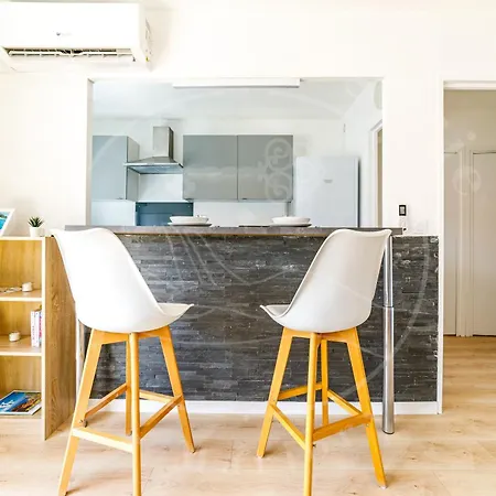 Haute - T2 Cosy Avec Clim & Balcon