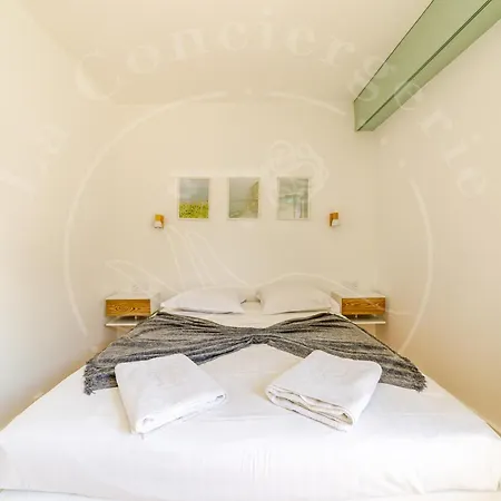 Haute - T2 Cosy Avec Clim & Balcon *